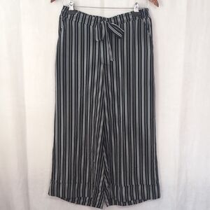Maurices Black Blue Striped Wide Leg Capri Pants Size Medium